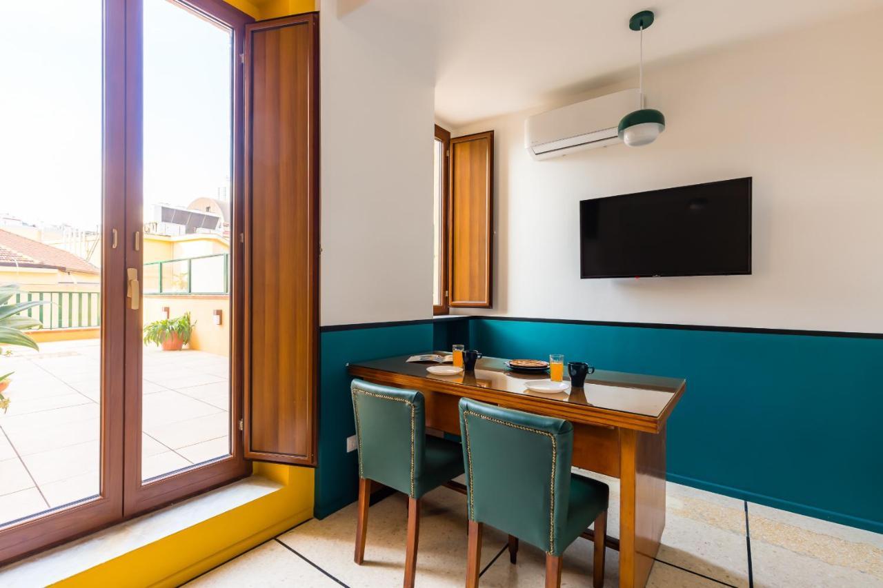 Piazza Municipio Apartments By Wonderful Italy Nápoles Exterior foto